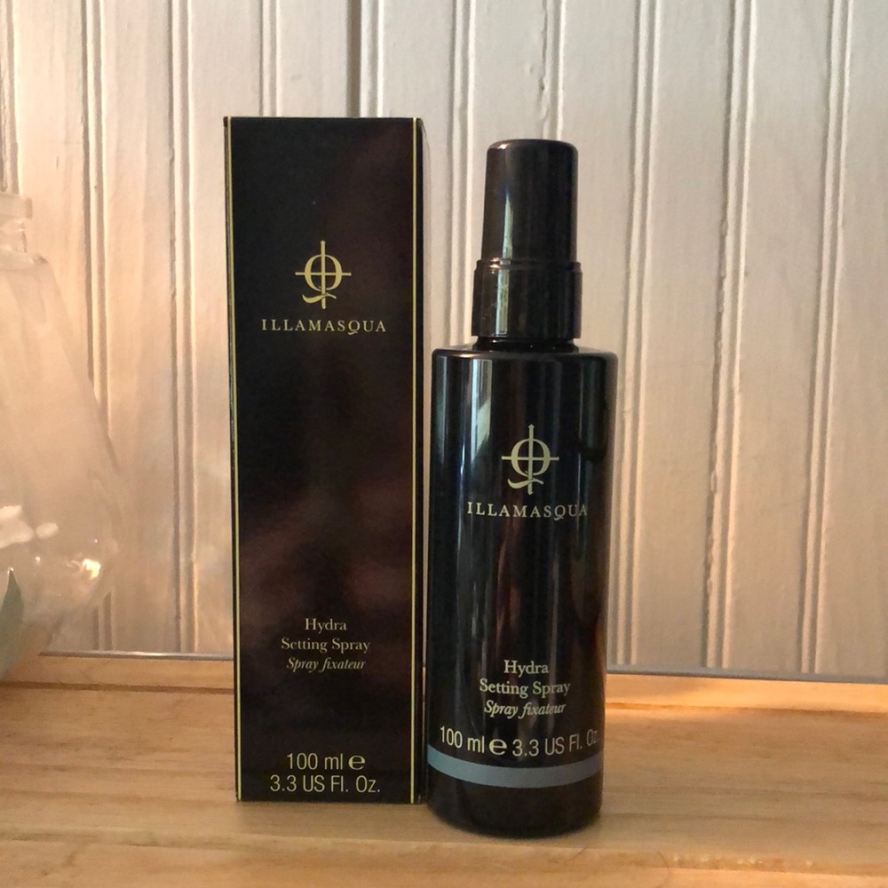 Illasquama Hydra Setting Spray